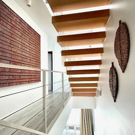 Stunning Three Bedroom Townhouse With Great Views! *