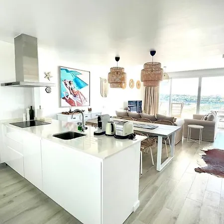 Stunning Three Bedroom Townhouse With Great Views! Apartman Estepona