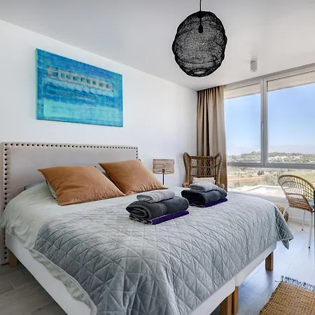 Stunning Three Bedroom Townhouse With Great Views! Apartman *