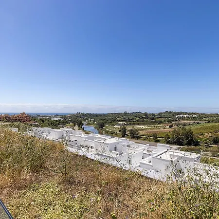 Stunning Three Bedroom Townhouse With Great Views! Apartman Estepona