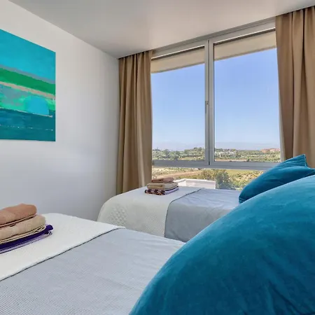 Apartman Stunning Three Bedroom Townhouse With Great Views! Estepona