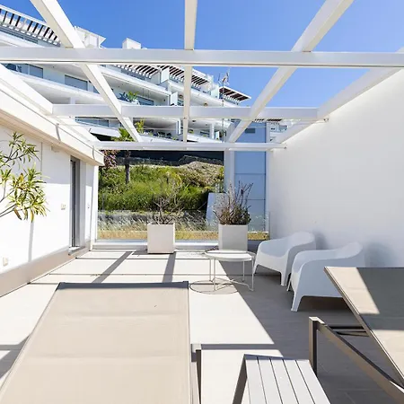 Stunning Three Bedroom Townhouse With Great Views!