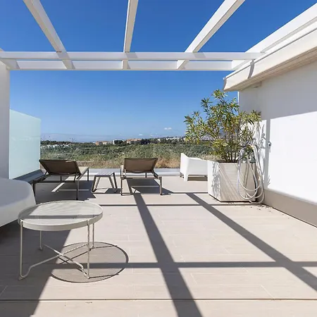 Stunning Three Bedroom Townhouse With Great Views! * Estepona