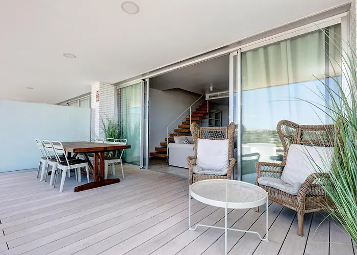 Appartamento Stunning Three Bedroom Townhouse With Great Views! *