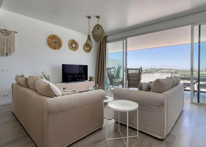 Stunning Three Bedroom Townhouse With Great Views!