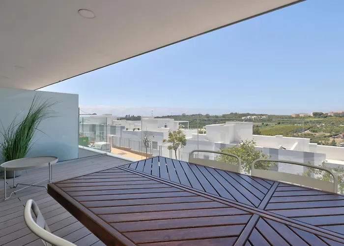 Appartamento Stunning Three Bedroom Townhouse With Great Views! Estepona