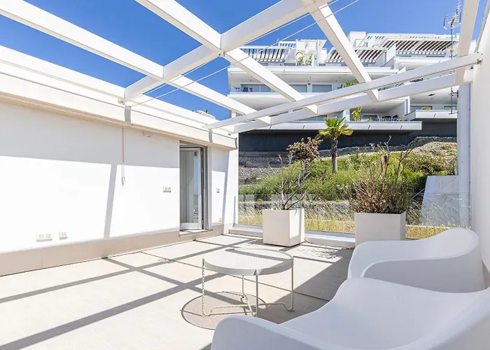 Appartamento Stunning Three Bedroom Townhouse With Great Views!