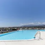 Stunning Three Bedroom Townhouse With Great Views! Apartmán *