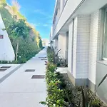 Stunning Three Bedroom Townhouse With Great Views! Διαμέρισμα