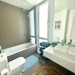 Stunning Three Bedroom Townhouse With Great Views! Διαμέρισμα