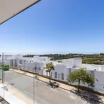 Stunning Three Bedroom Townhouse With Great Views! Εστεπόνα