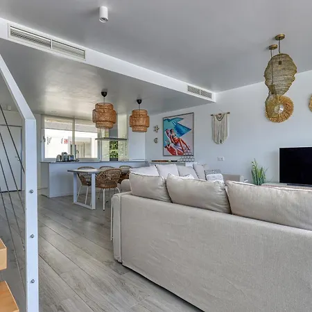Stunning Three Bedroom Townhouse With Great Views! * Estepona