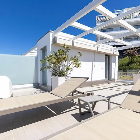 Stunning Three Bedroom Townhouse With Great Views!