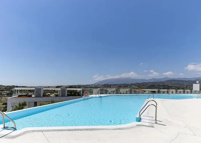 Stunning Three Bedroom Townhouse With Great Views! Lejlighed *