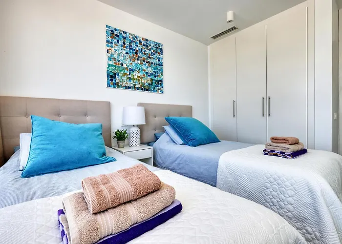 Stunning Three Bedroom Townhouse With Great Views! * Estepona