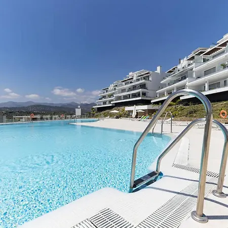 Stunning Three Bedroom Townhouse With Great Views! Lejlighed Estepona