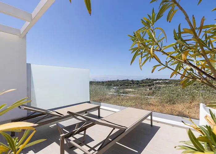 Stunning Three Bedroom Townhouse With Great Views! Apartment Estepona